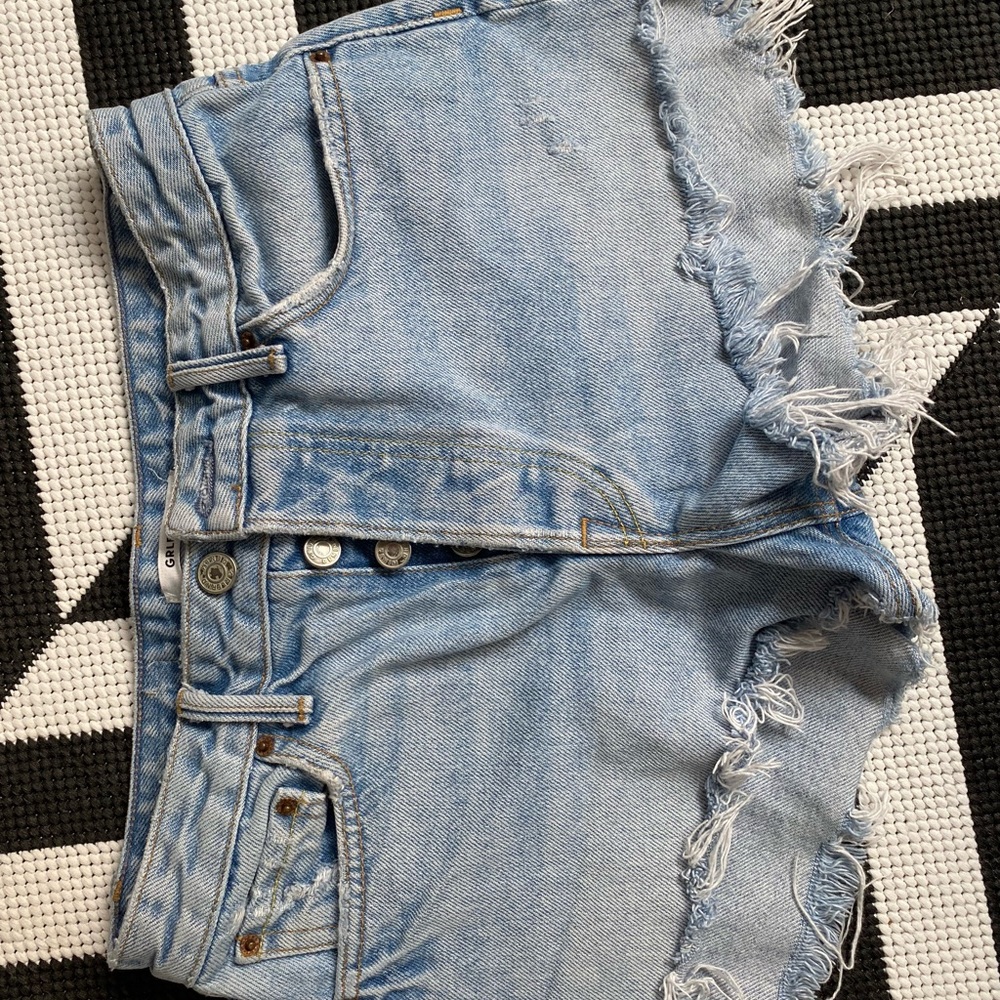 GRLFRND Cindy shorts 26